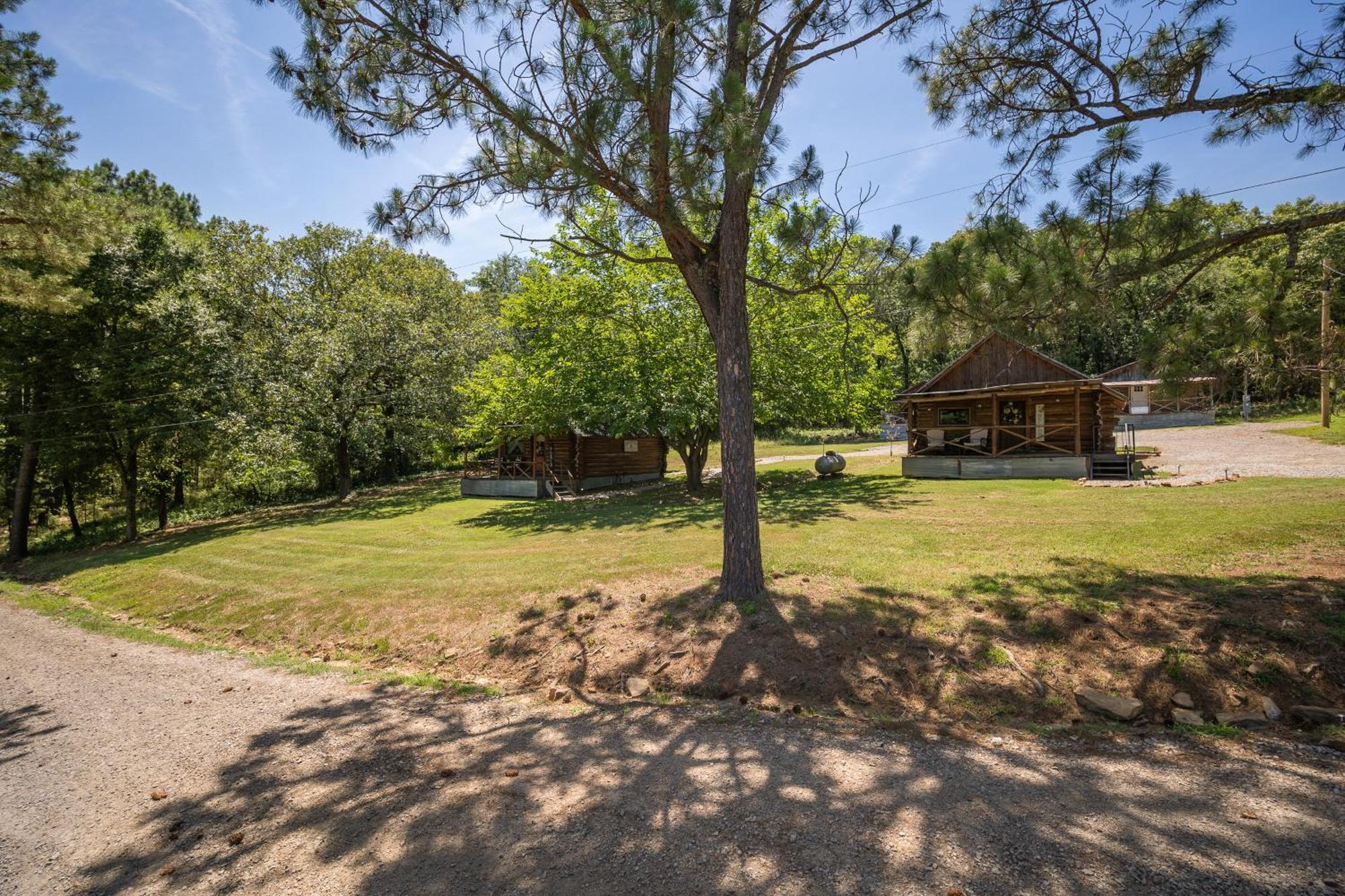 Spring Hill Farm - The Velvet Rooster Villa Alma Exterior photo